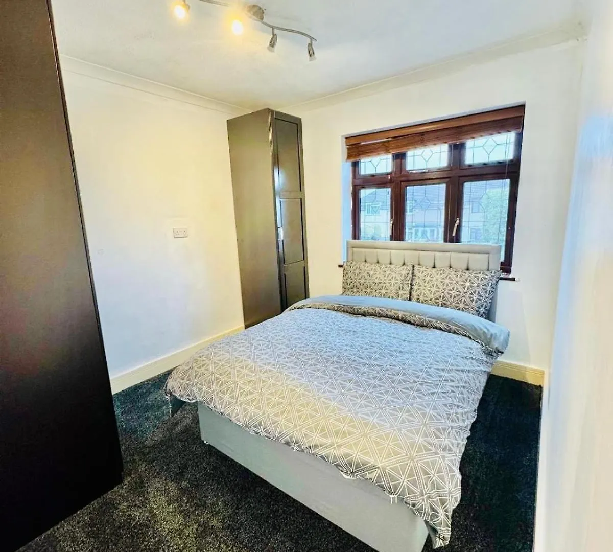 4-Bed Oasis Quiet Culde Sac Appartement Erith Verenigd Koninkrijk